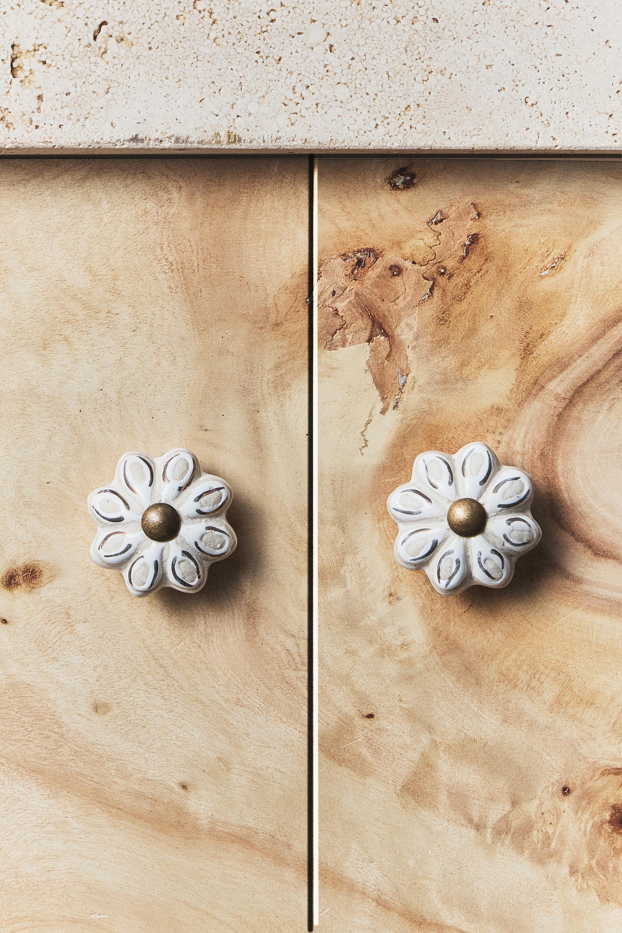 SET OF CERAMIC FLOWER KNOBS (SET OF 2